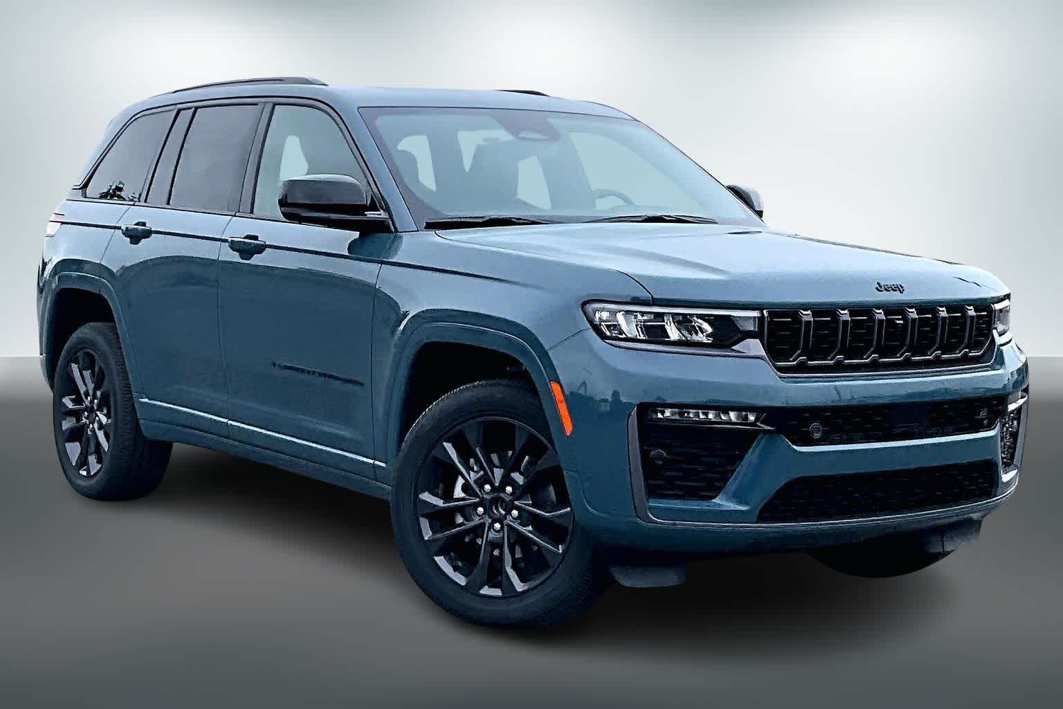 Thumbnail: 2026 Jeep Grand Cherokee - 22