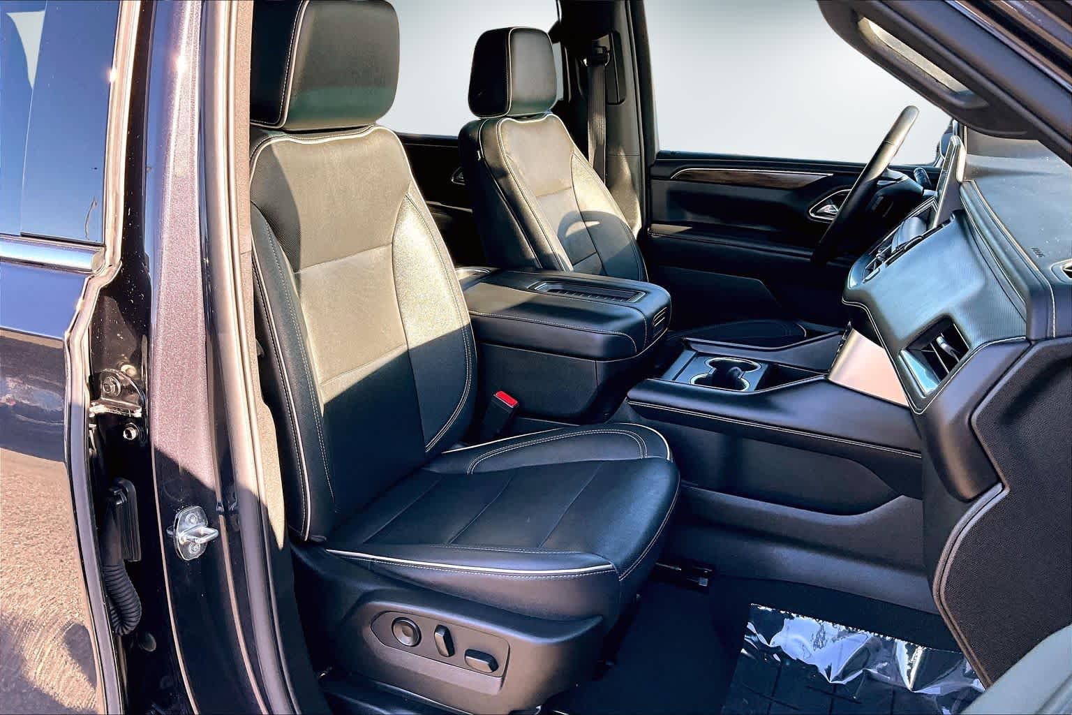 Thumbnail: 2023 Chevrolet Suburban - 13