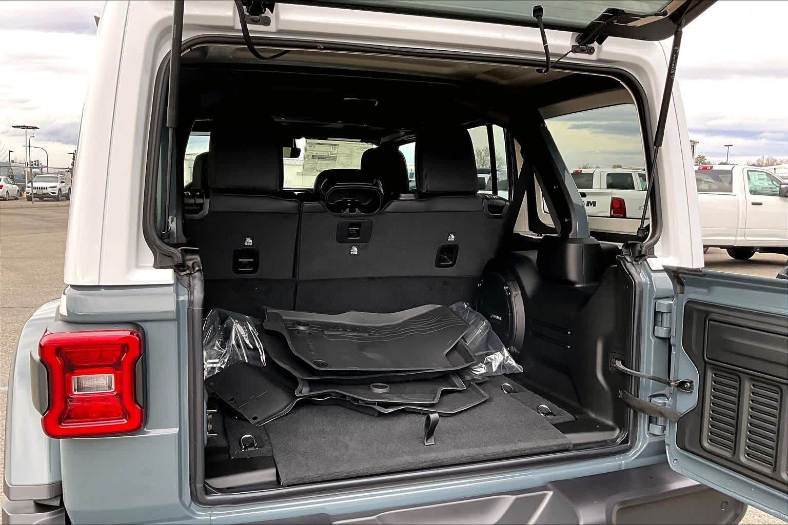 Thumbnail: 2026 Jeep Wrangler - 19