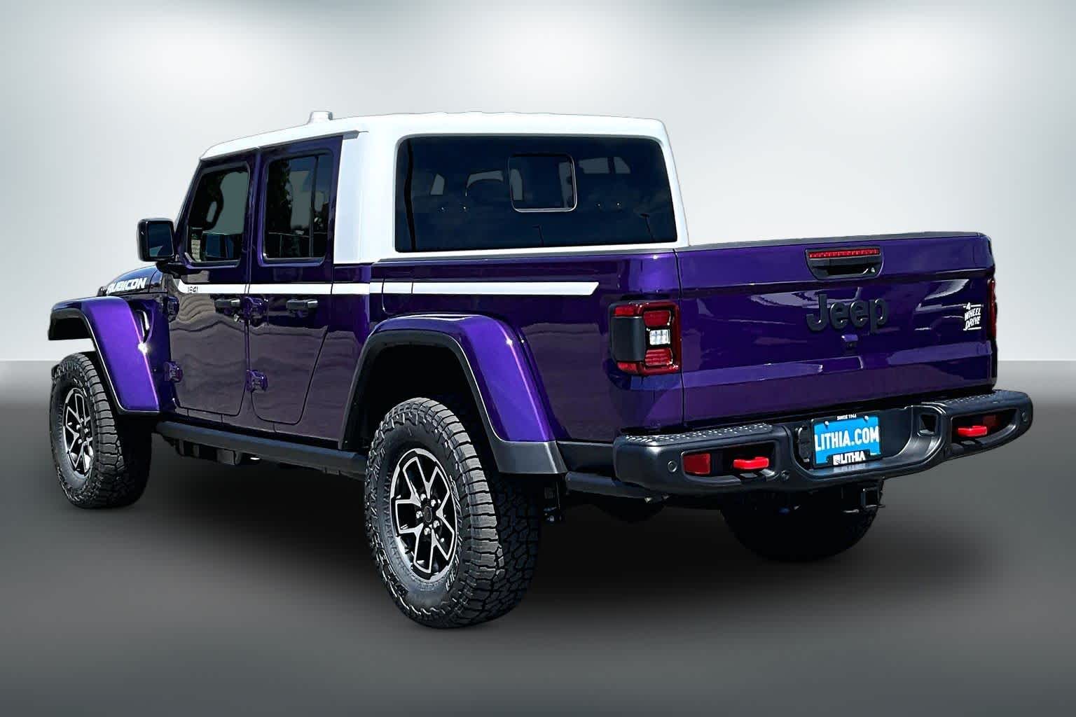 Thumbnail: 2026 Jeep Gladiator - 3