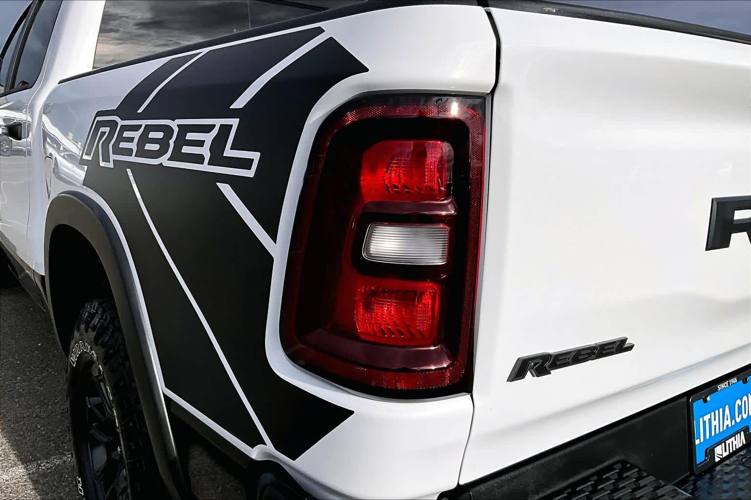 Thumbnail: 2025 RAM 1500 - 32