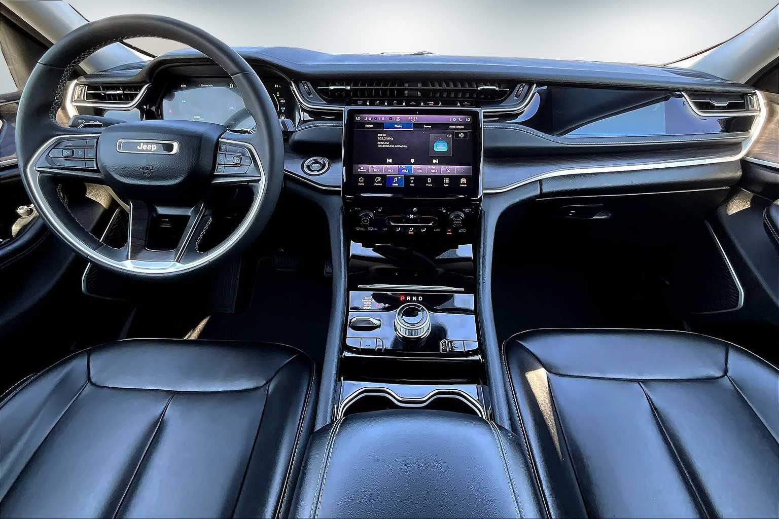 Thumbnail: 2023 Jeep Grand Cherokee - 10