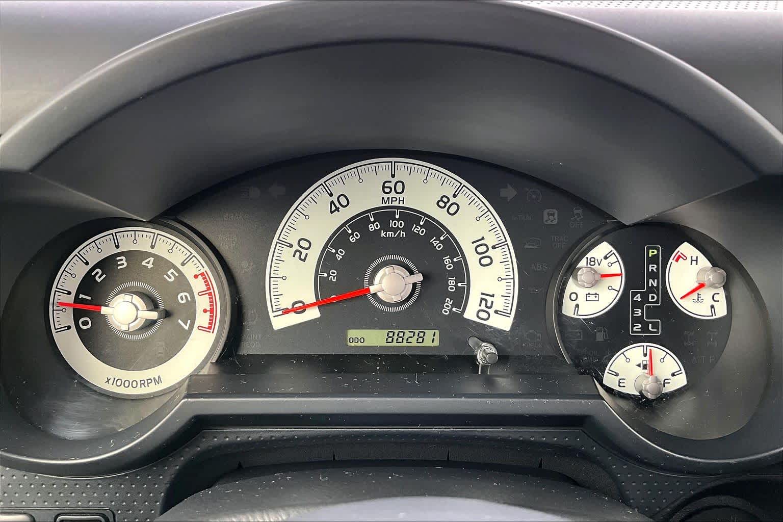 Thumbnail: 2014 Toyota FJ Cruiser - 16