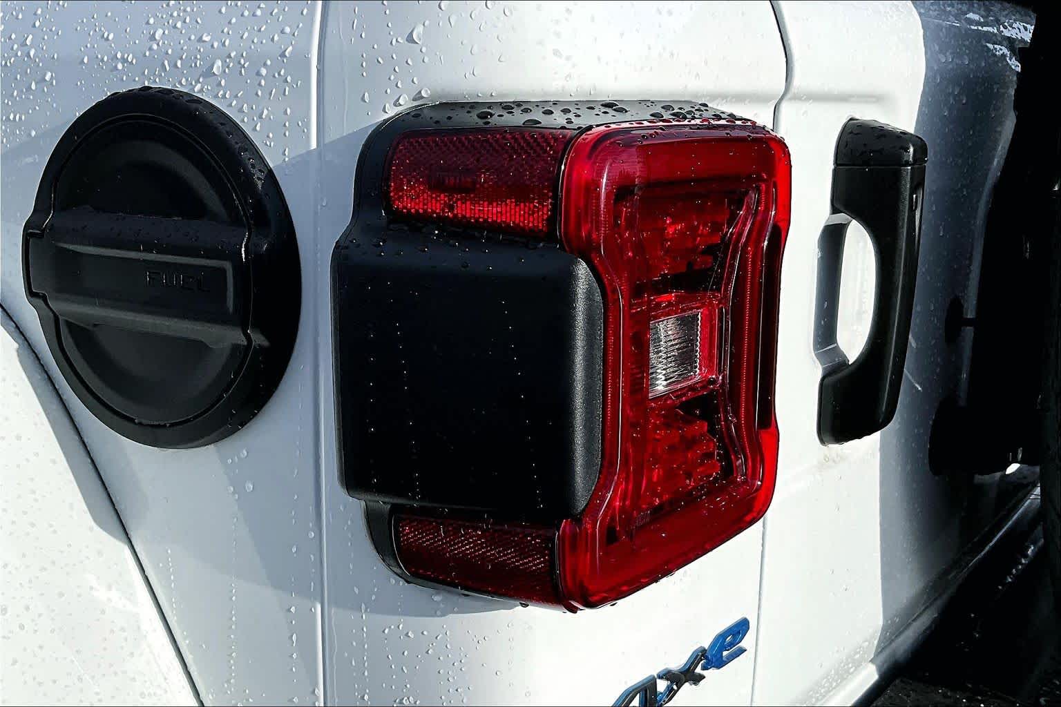 Thumbnail: 2021 Jeep Wrangler - 33