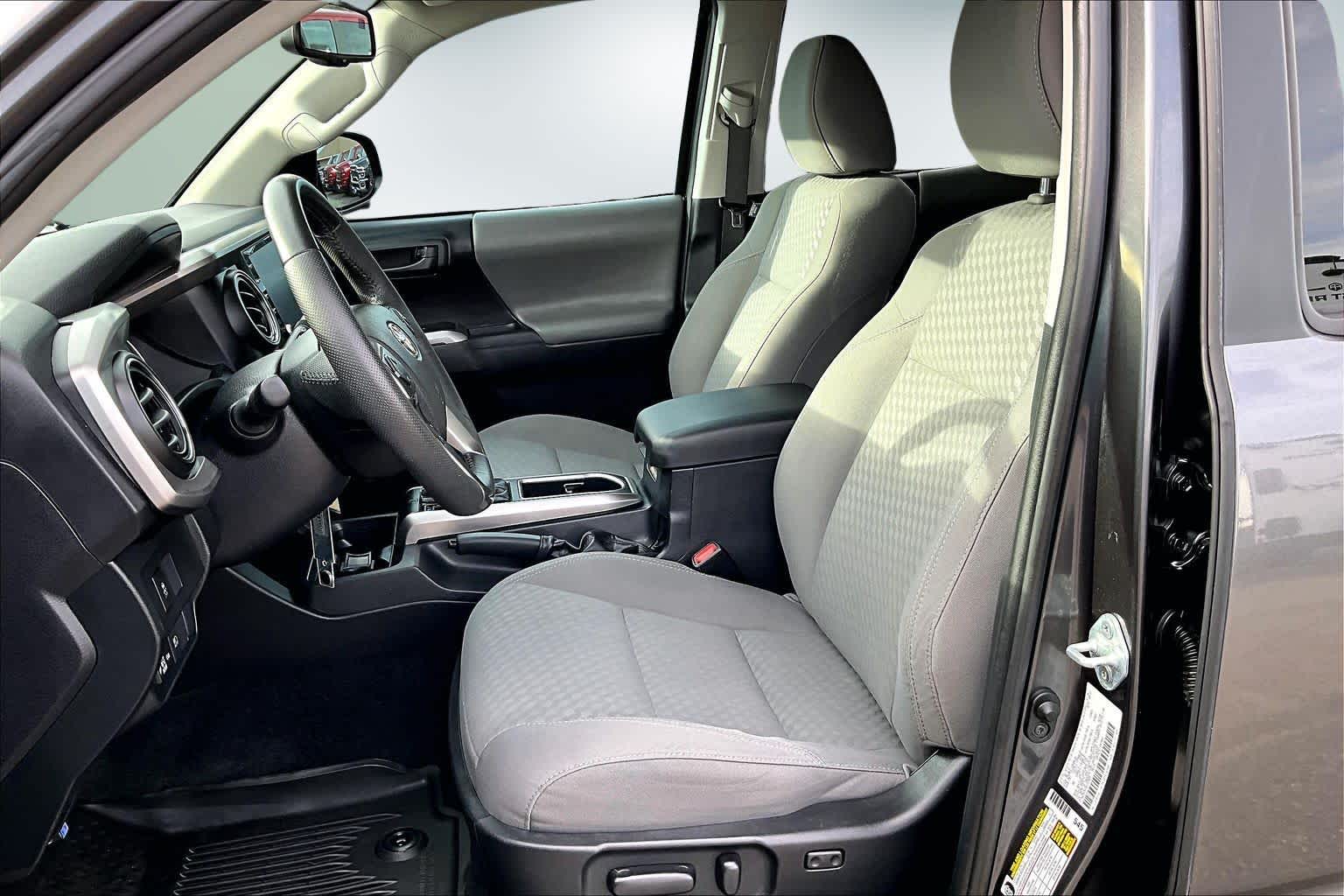 Thumbnail: 2021 Toyota Tacoma - 11