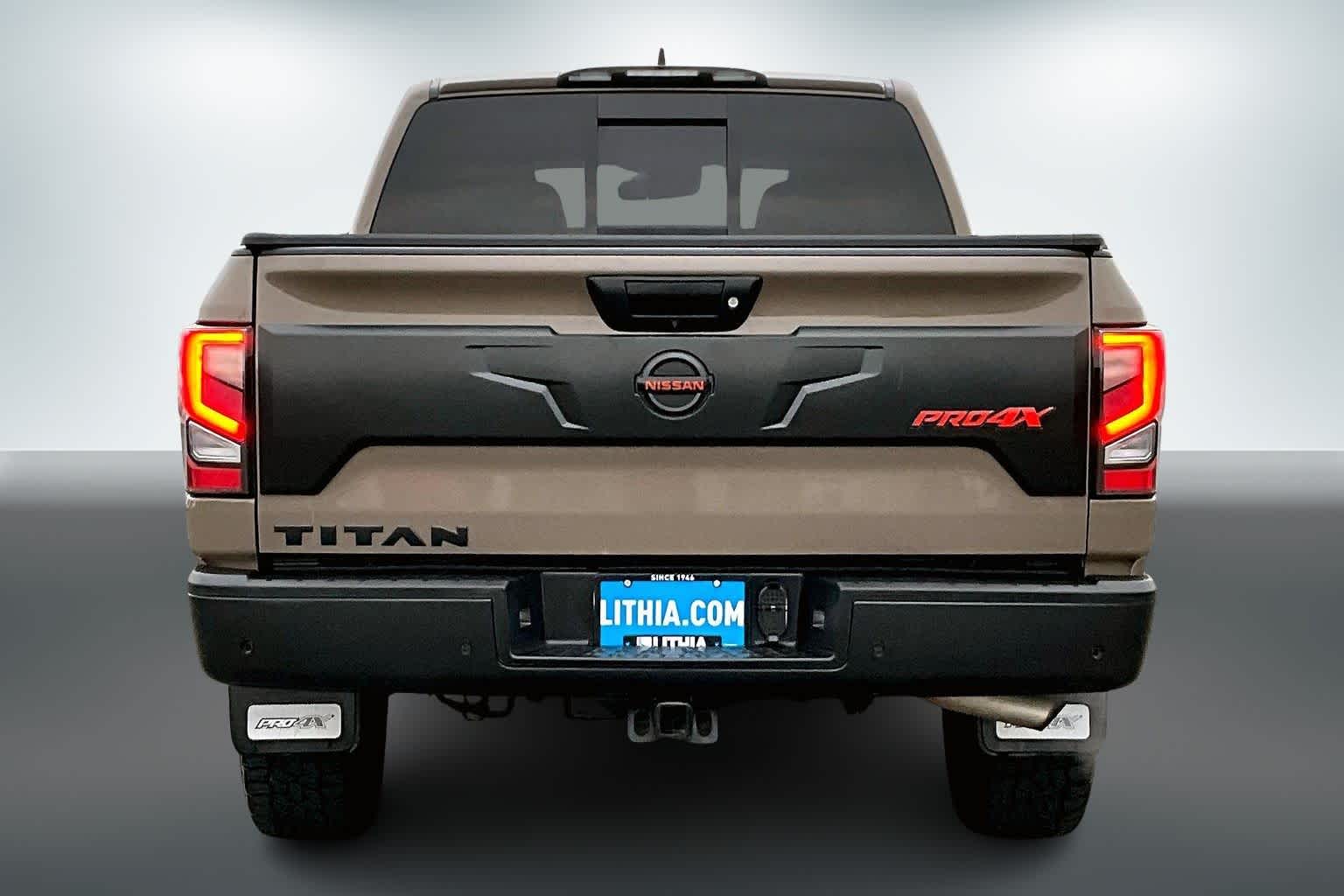 Thumbnail: 2022 Nissan Titan - 5