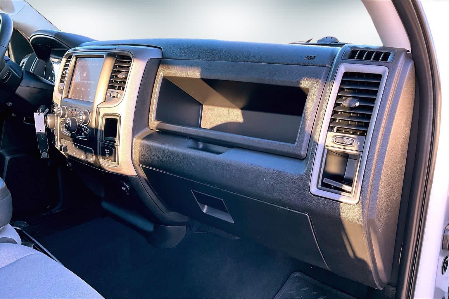 Thumbnail: 2021 RAM 1500 Classic - 22