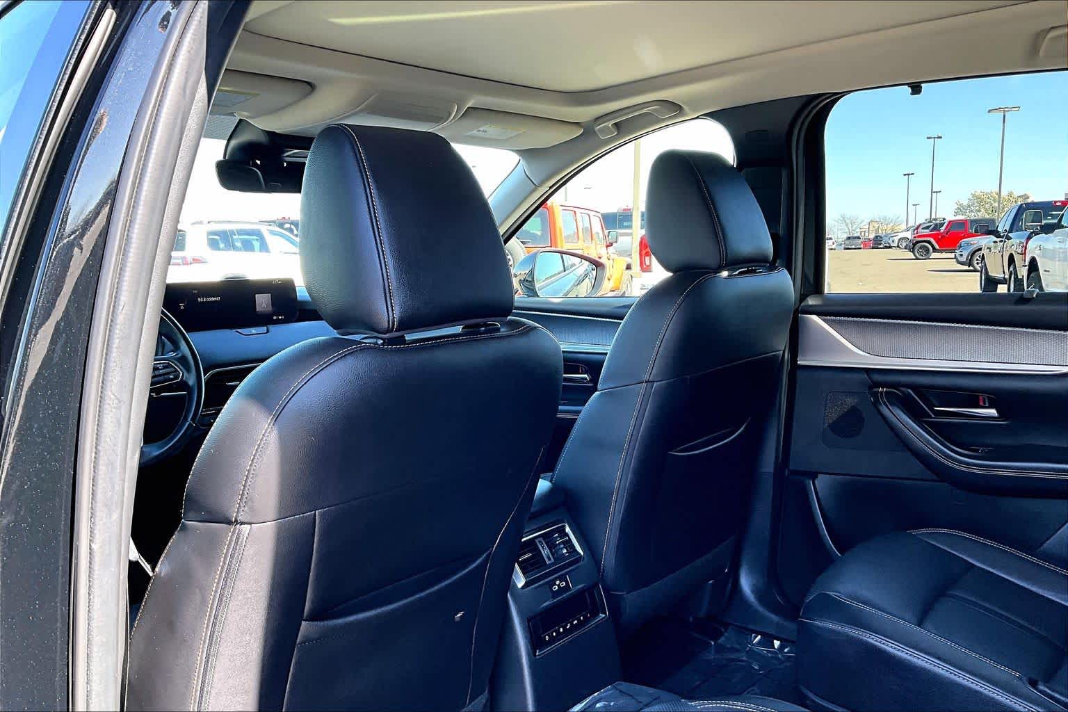 Thumbnail: 2024 Mazda CX-90 - 11