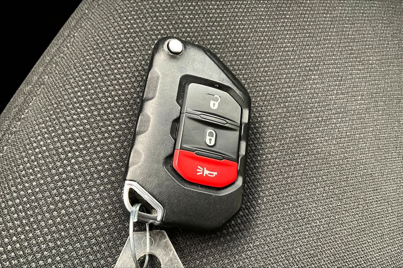 Thumbnail: 2023 Jeep Gladiator - 19