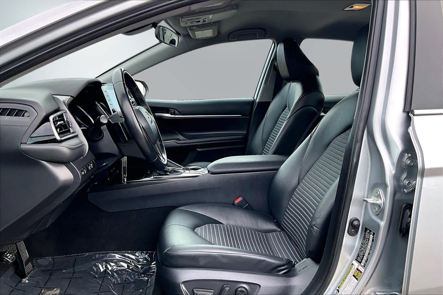 Thumbnail: 2023 Toyota Camry - 11