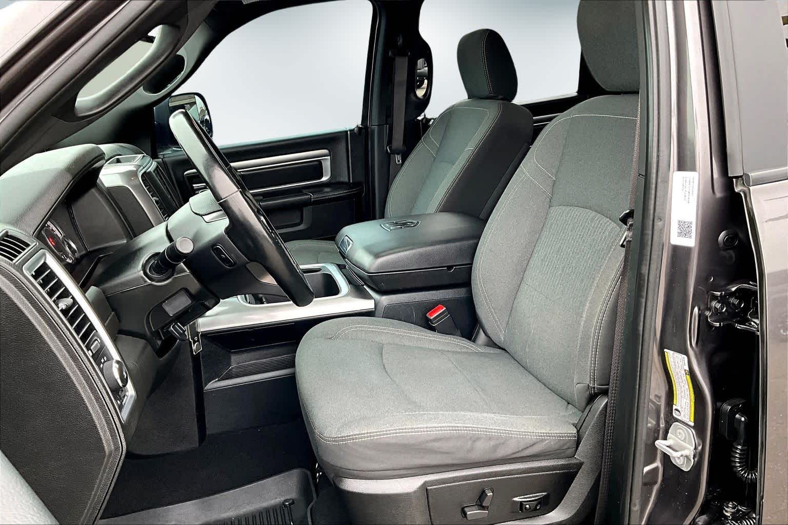 Thumbnail: 2021 RAM 1500 Classic - 11