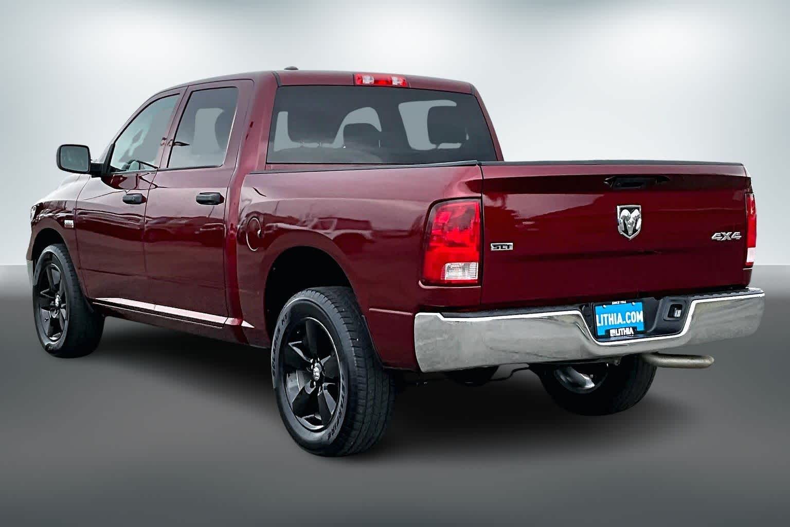Thumbnail: 2023 RAM 1500 Classic - 4
