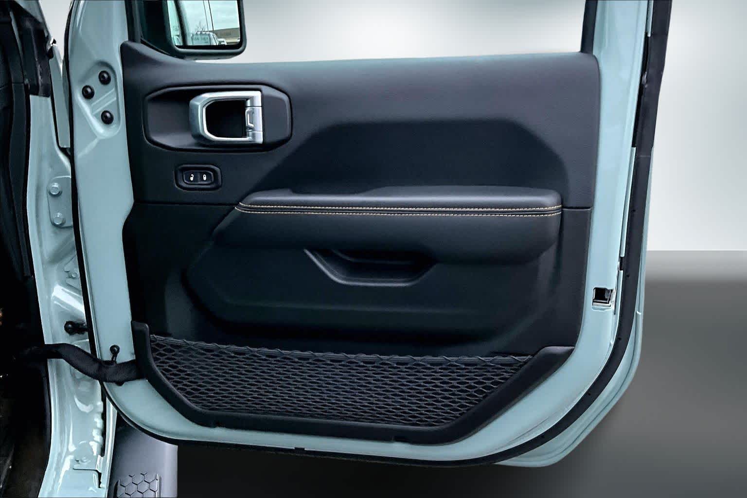 Thumbnail: 2024 Jeep Wrangler - 28