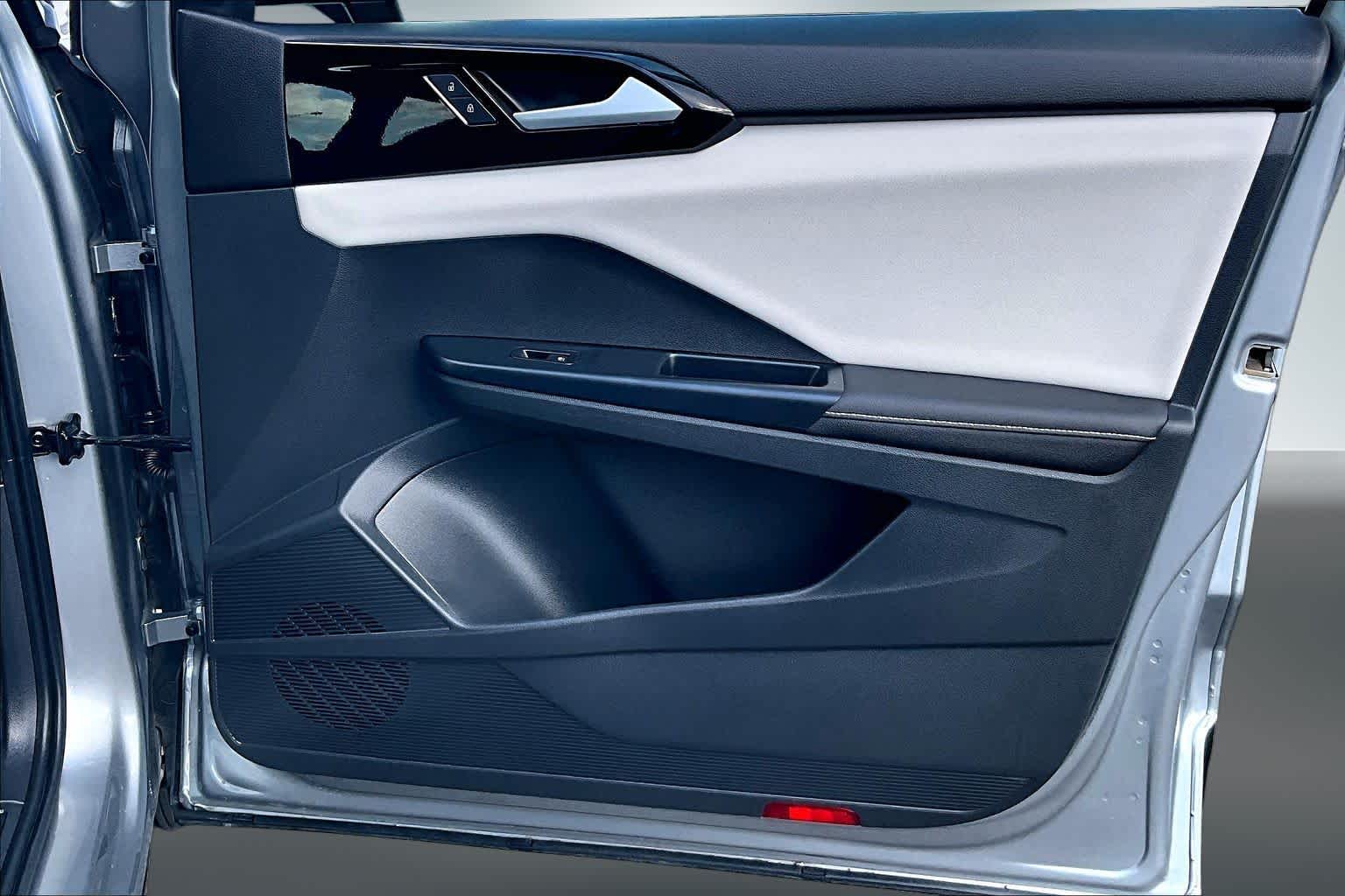 Thumbnail: 2025 Volkswagen Taos - 28