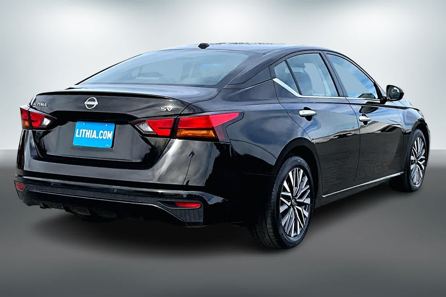 Thumbnail: 2024 Nissan Altima - 21