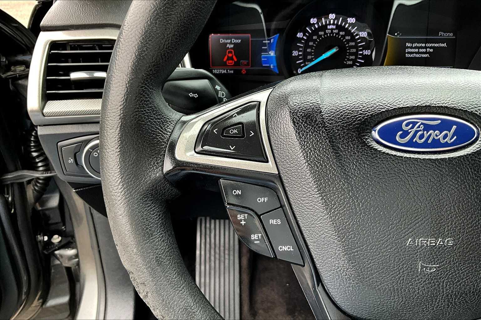 Thumbnail: 2017 Ford Fusion - 24