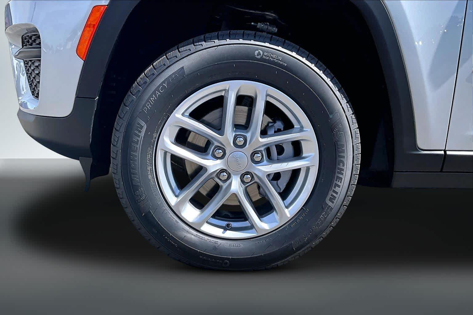 Thumbnail: 2026 Jeep Grand Cherokee - 8