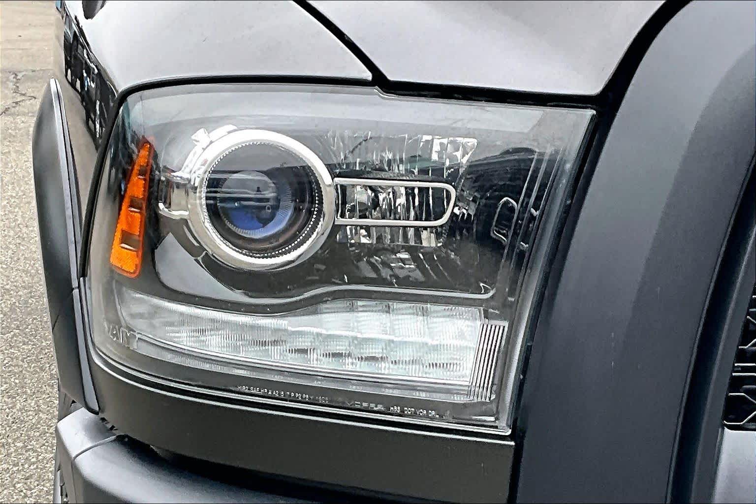 Thumbnail: 2021 RAM 1500 Classic - 32