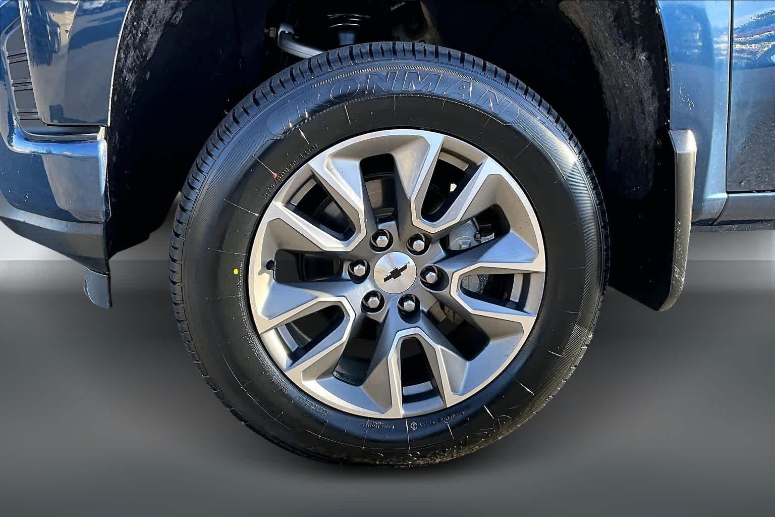 Thumbnail: 2019 Chevrolet Silverado 1500 - 7