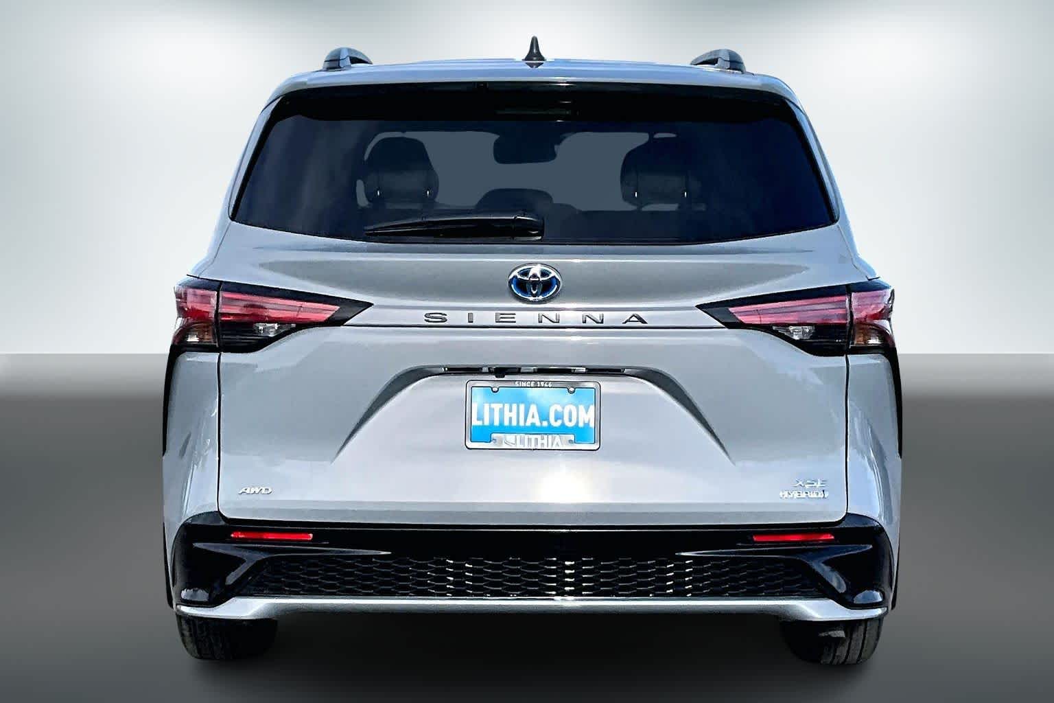 Thumbnail: 2024 Toyota Sienna - 5