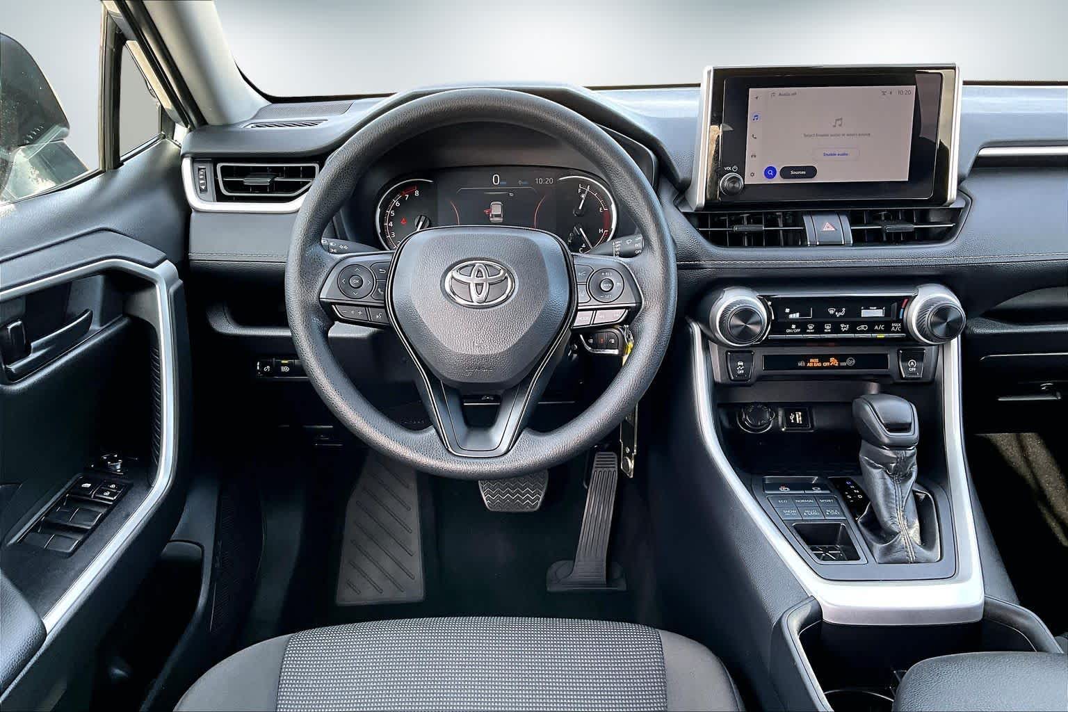 Thumbnail: 2025 Toyota RAV4 - 14