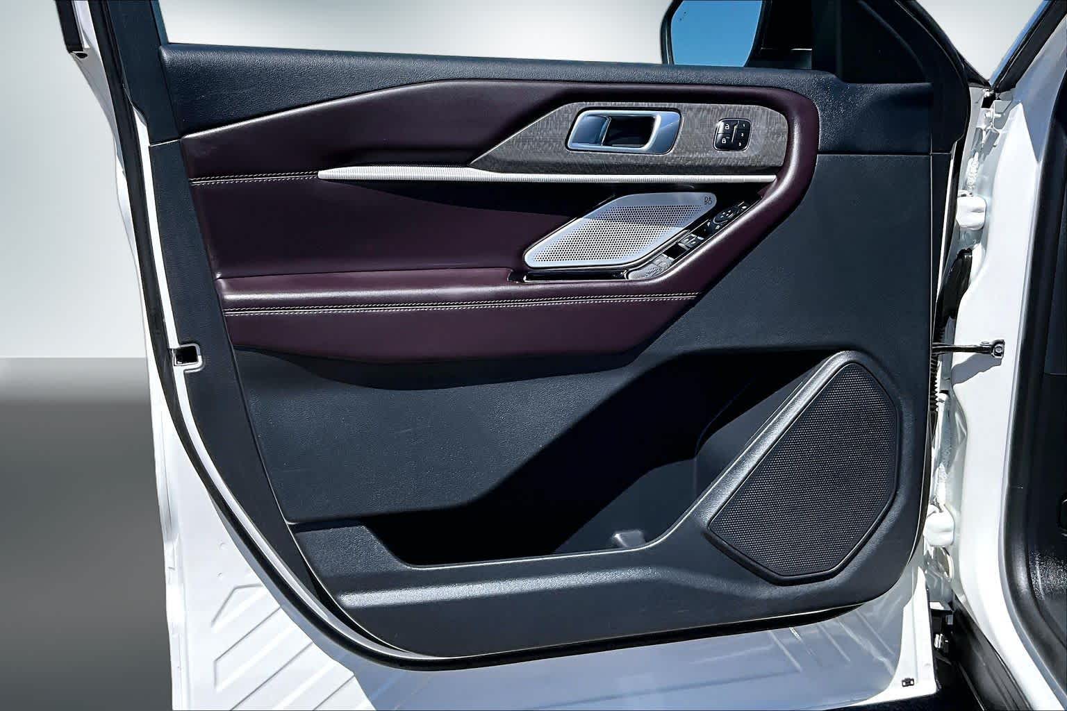 Thumbnail: 2025 Ford Explorer - 26