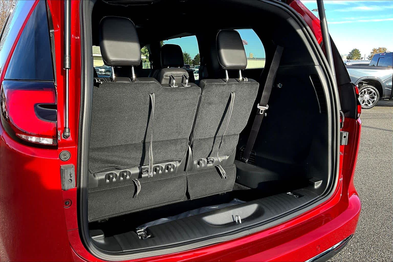 Thumbnail: 2026 Chrysler Pacifica - 19