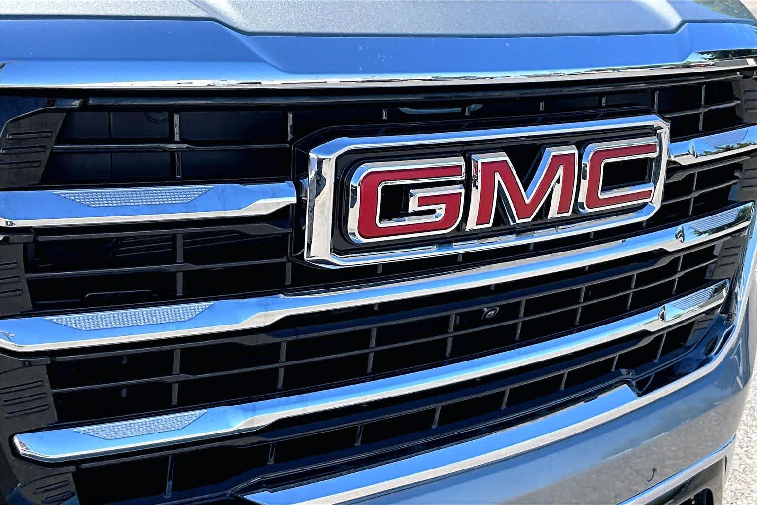 Thumbnail: 2025 GMC Yukon XL - 32