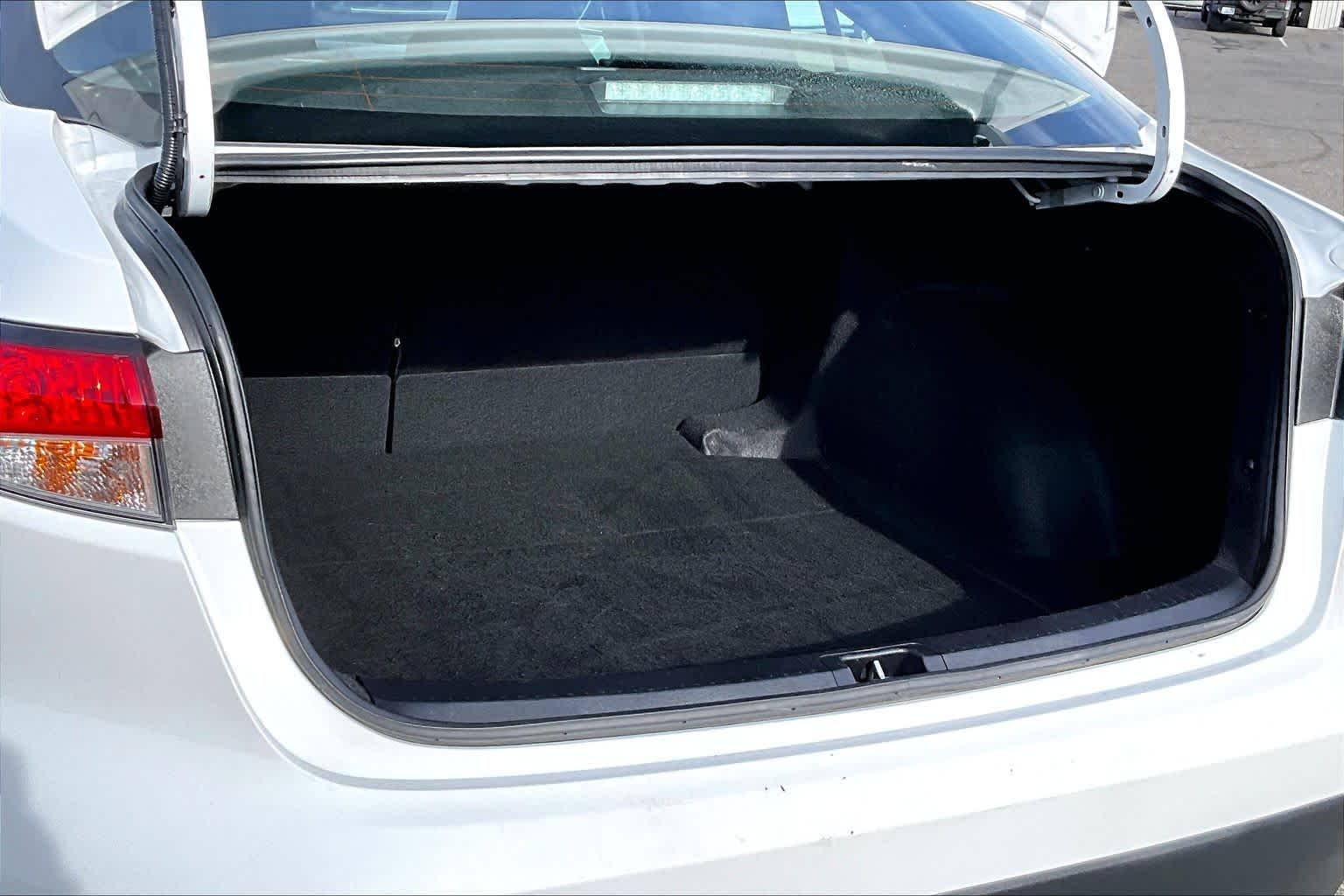 Thumbnail: 2025 Toyota Corolla - 18