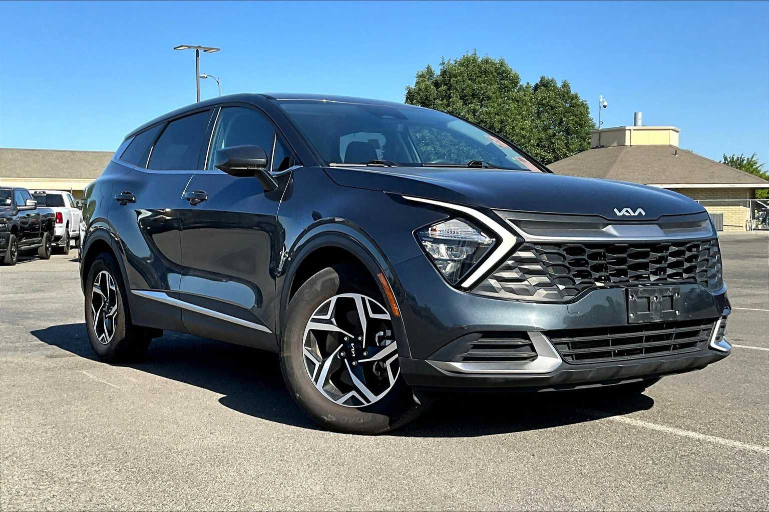 Thumbnail: 2023 Kia Sportage - 7