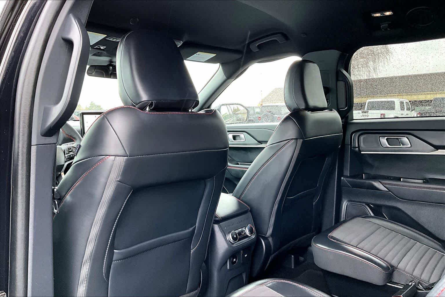 Thumbnail: 2025 Ford Explorer - 12