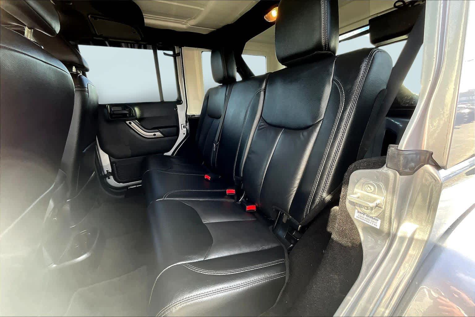 Thumbnail: 2018 Jeep Wrangler - 27