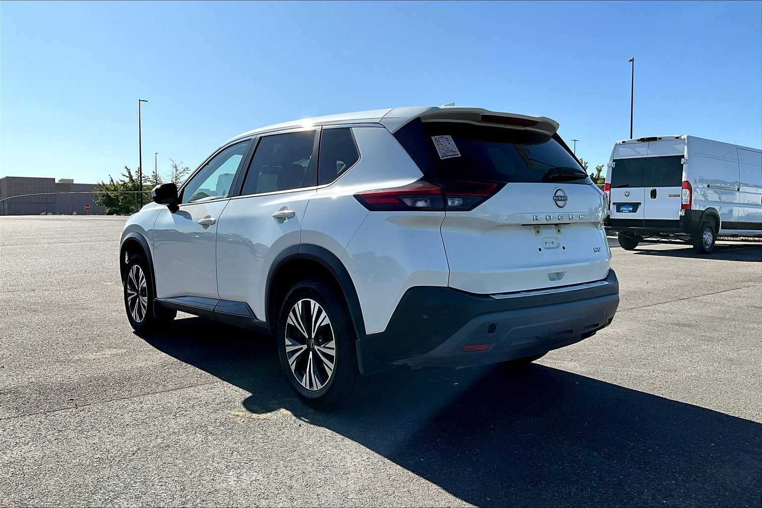 Thumbnail: 2023 Nissan Rogue - 4