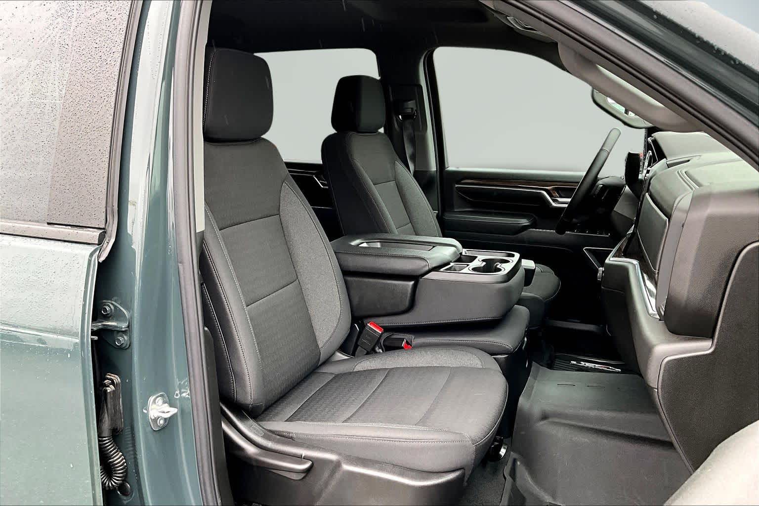 Thumbnail: 2025 Chevrolet Silverado 3500 - 12