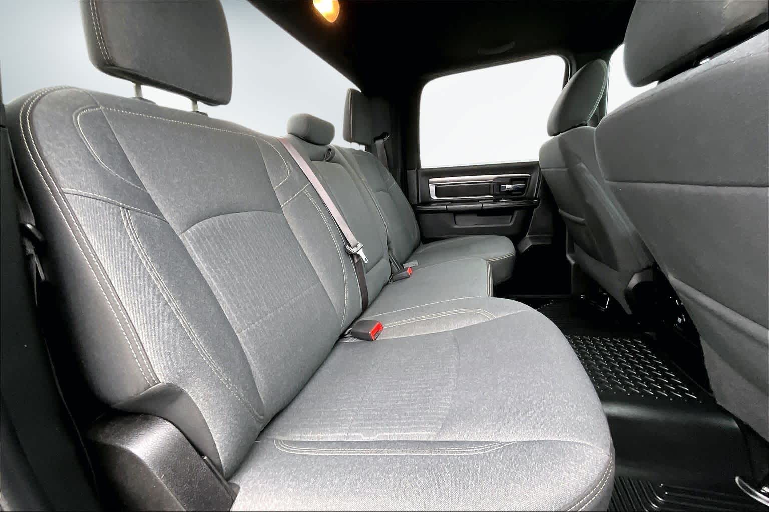 Thumbnail: 2021 RAM 1500 Classic - 30