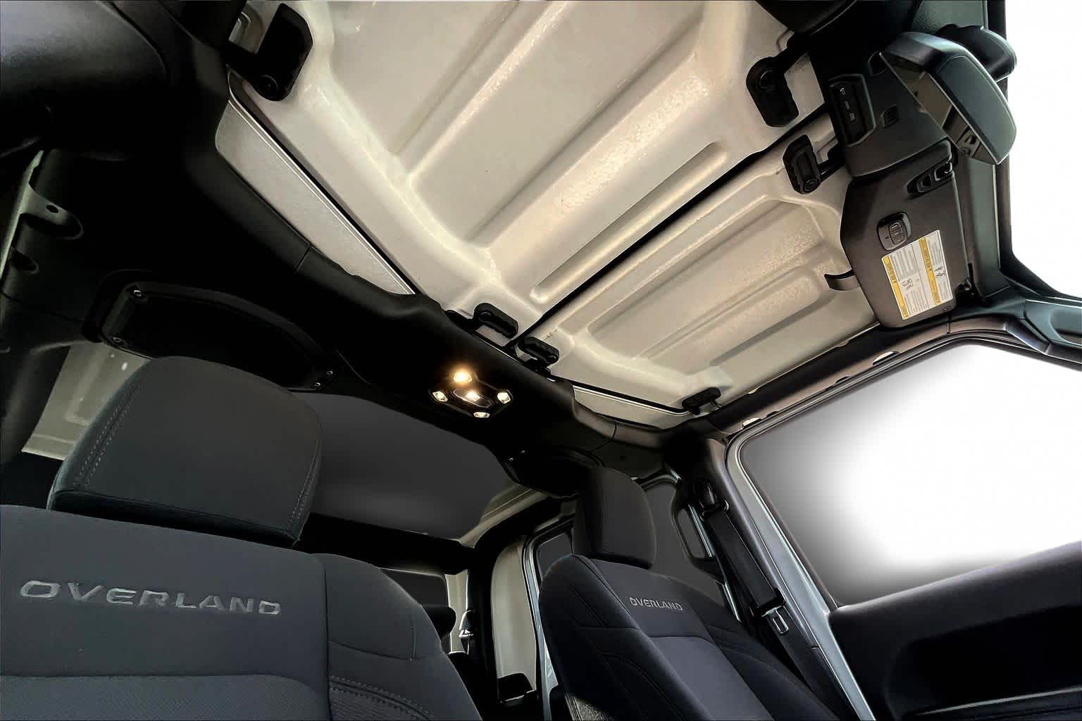 Thumbnail: 2023 Jeep Gladiator - 31