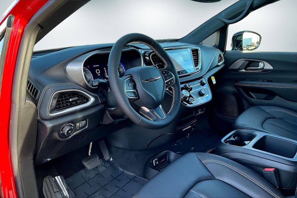 New 2026 Chrysler Pacifica SELECT AWD Passenger Van