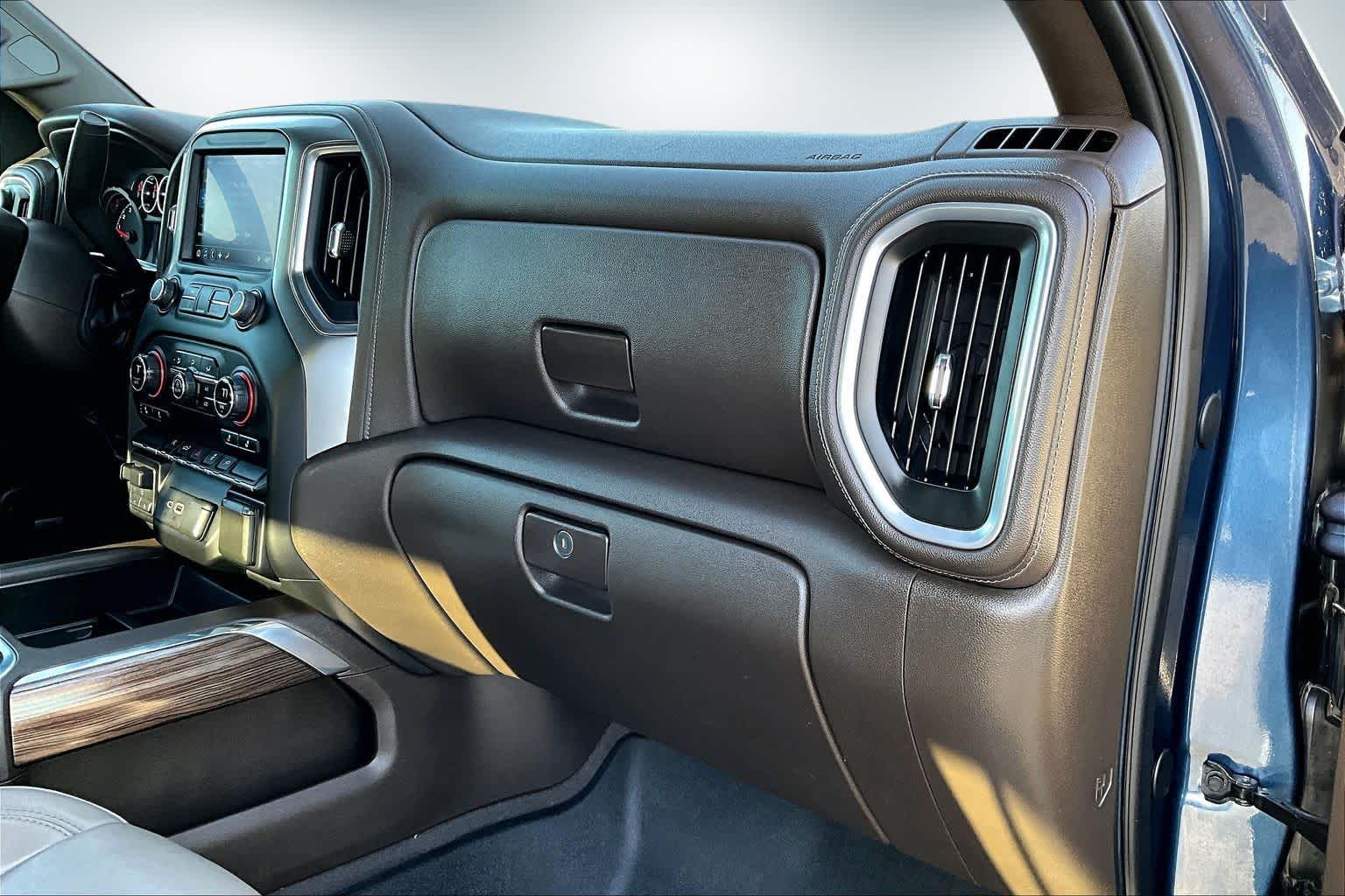 Thumbnail: 2019 Chevrolet Silverado 1500 - 22