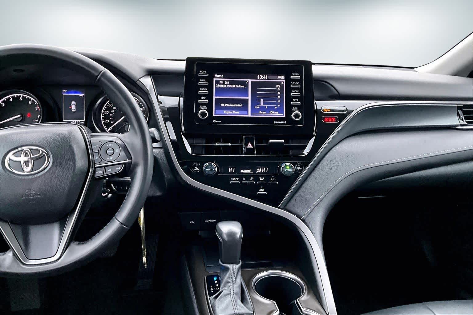 Thumbnail: 2023 Toyota Camry - 15