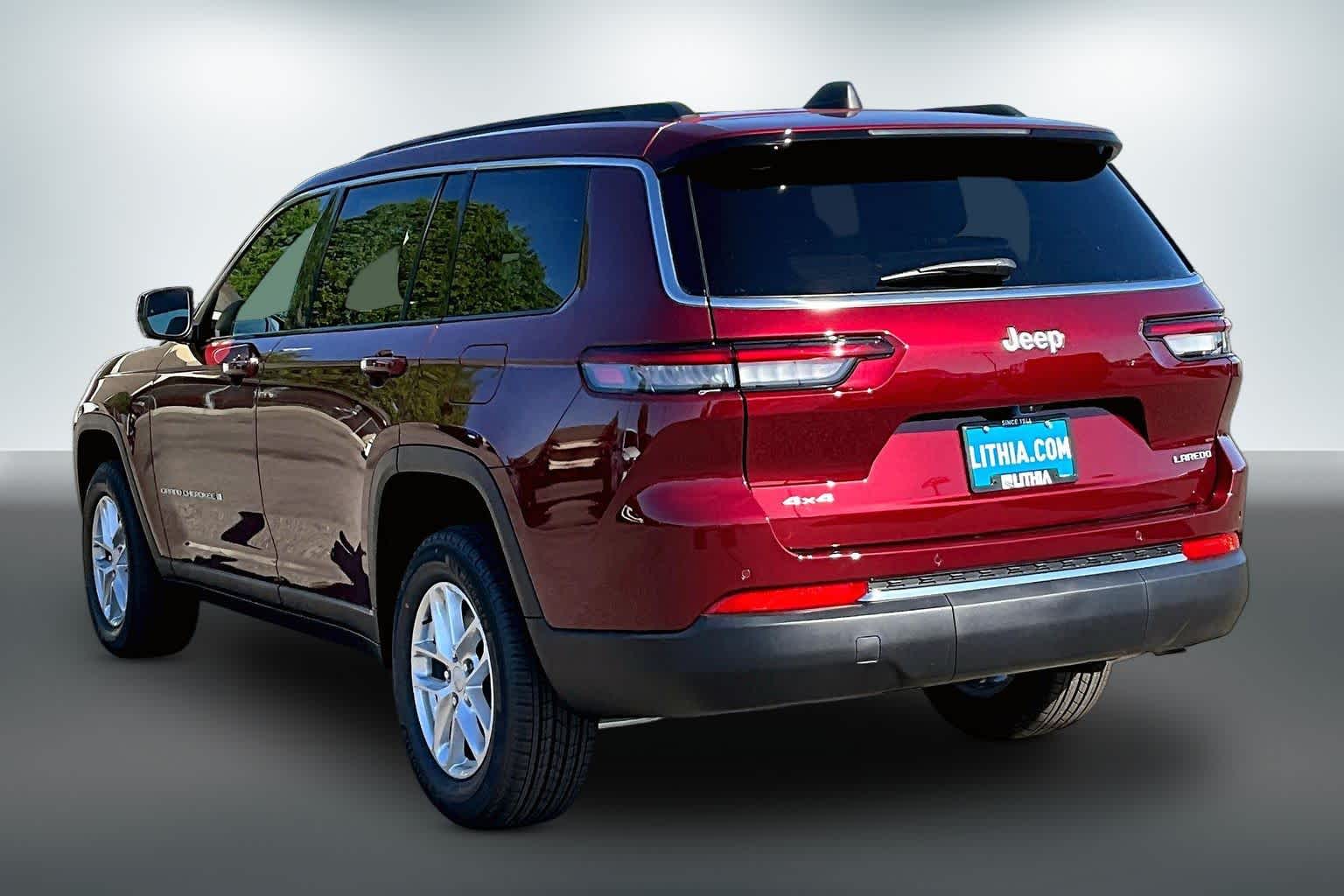 Thumbnail: 2026 Jeep Grand Cherokee - 3