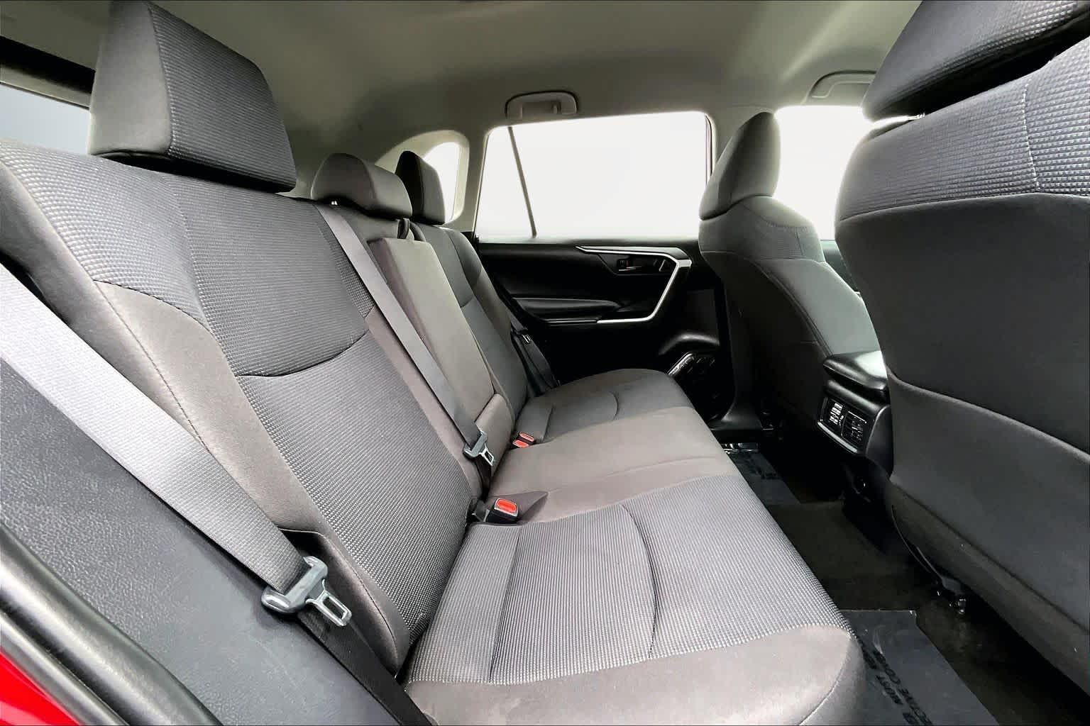 Thumbnail: 2024 Toyota RAV4 - 30