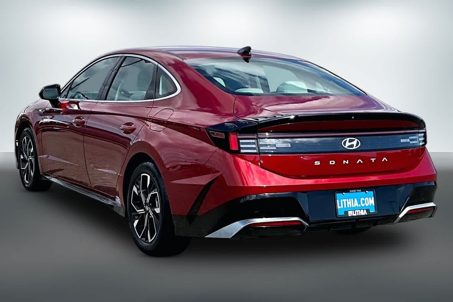 Thumbnail: 2024 Hyundai Sonata - 4