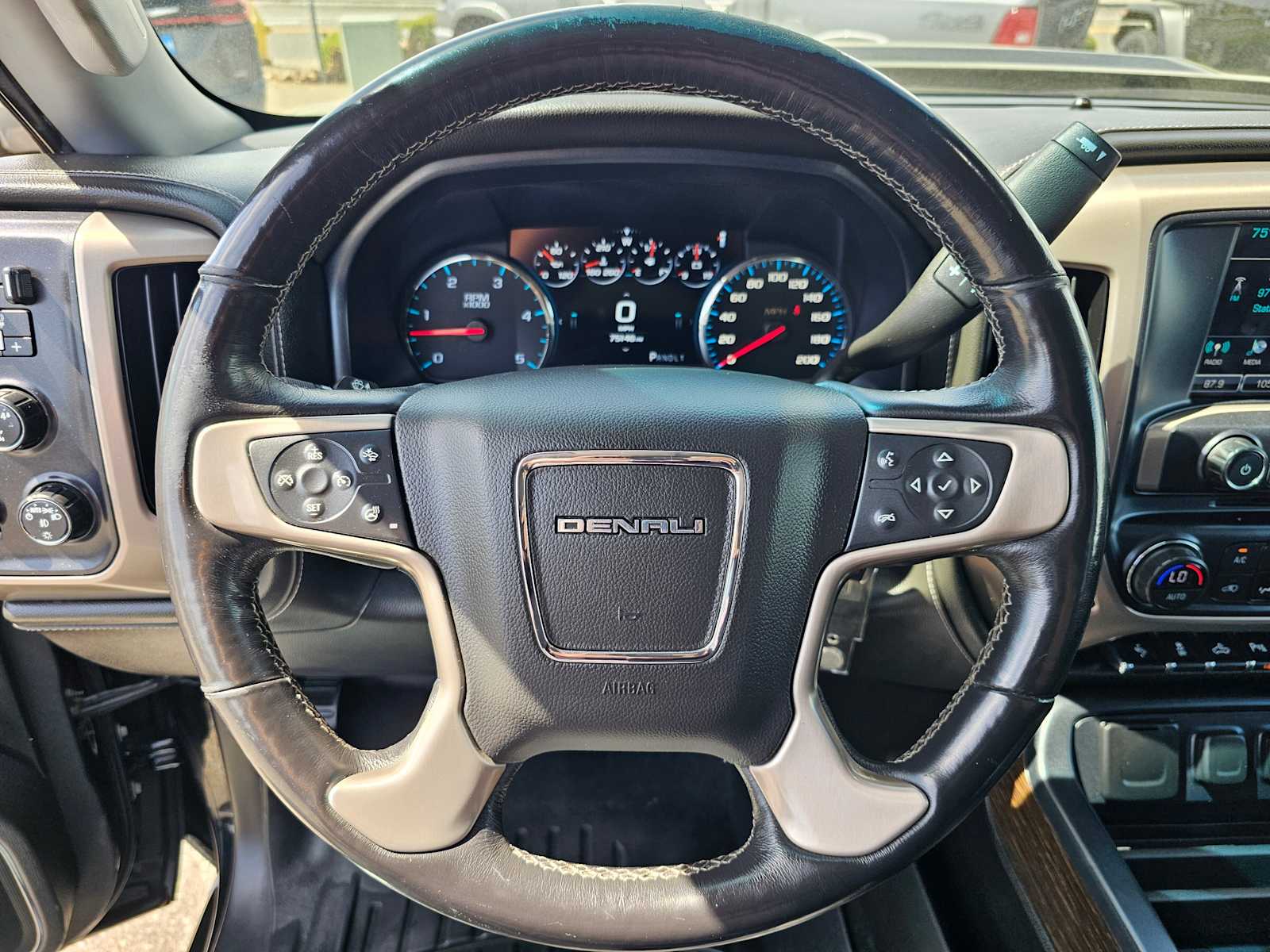 Thumbnail: 2018 GMC Sierra 3500 - 17