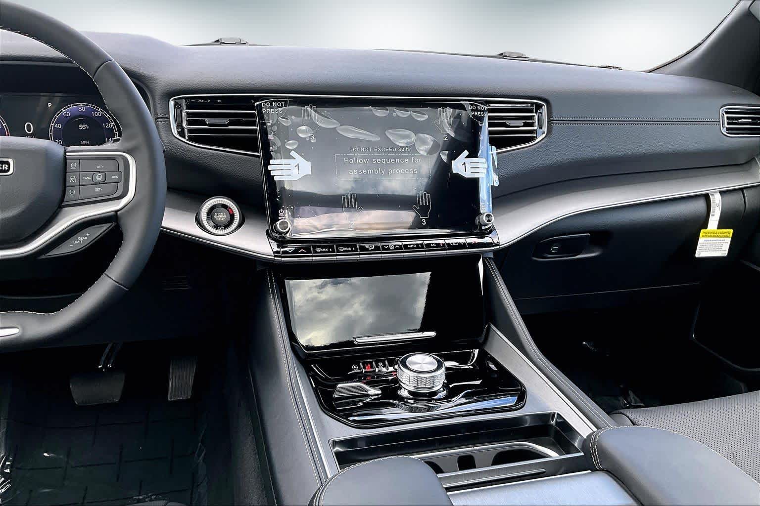 Thumbnail: 2026 Jeep Grand Wagoneer - 15