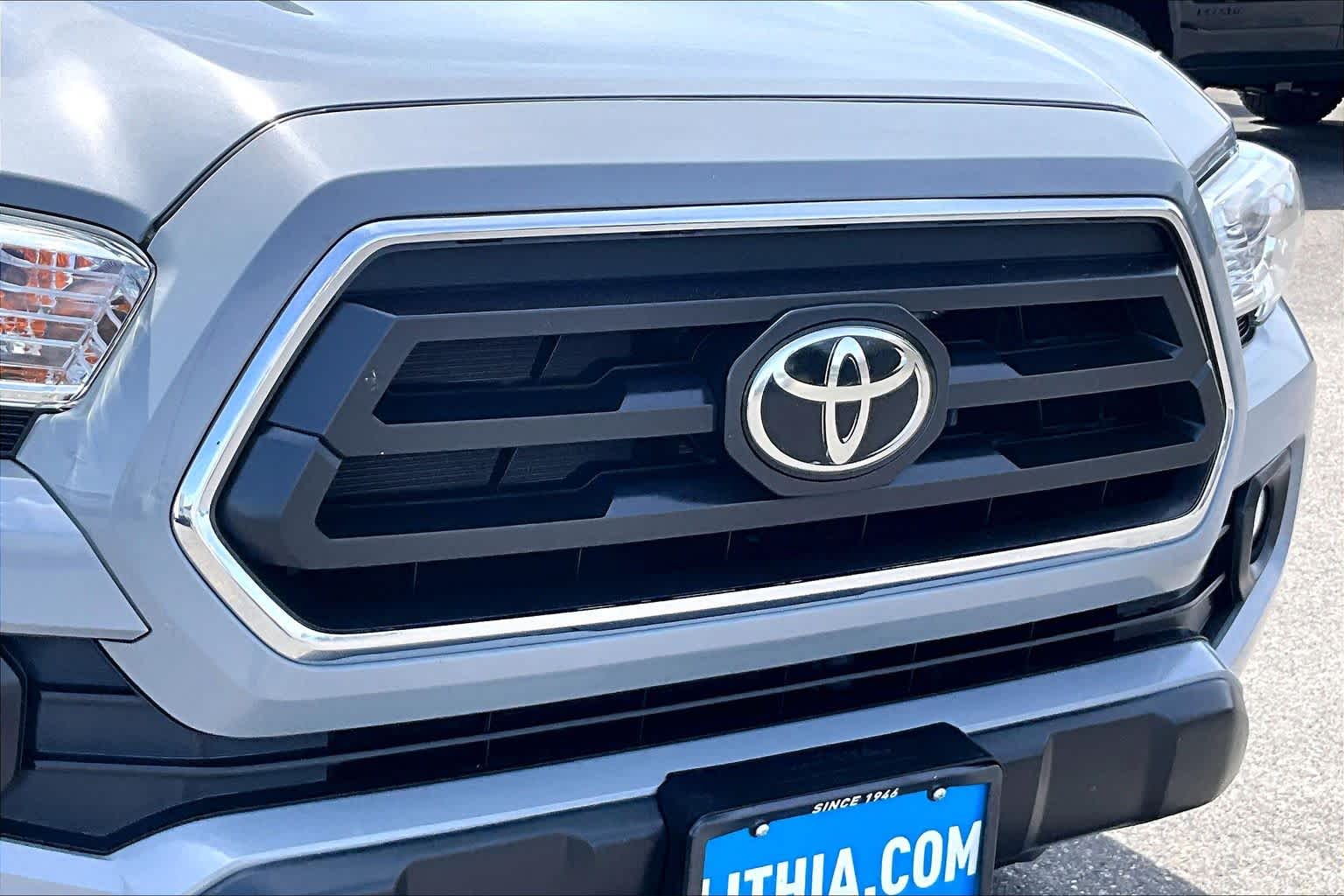 Thumbnail: 2020 Toyota Tacoma - 33