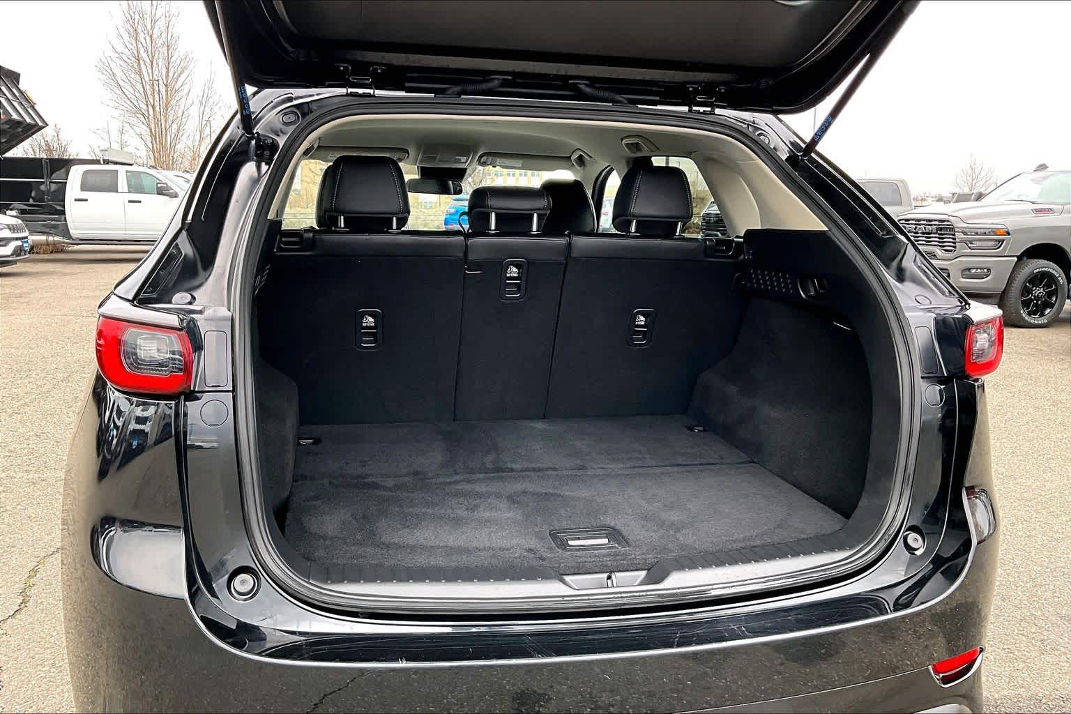 Thumbnail: 2025 Mazda CX-5 - 18