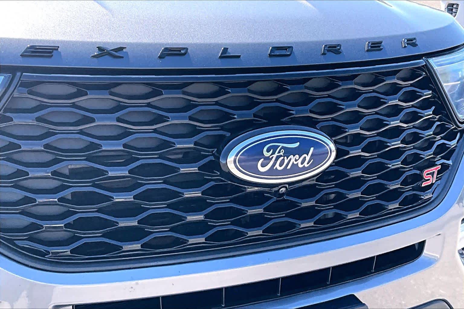 Thumbnail: 2022 Ford Explorer - 33