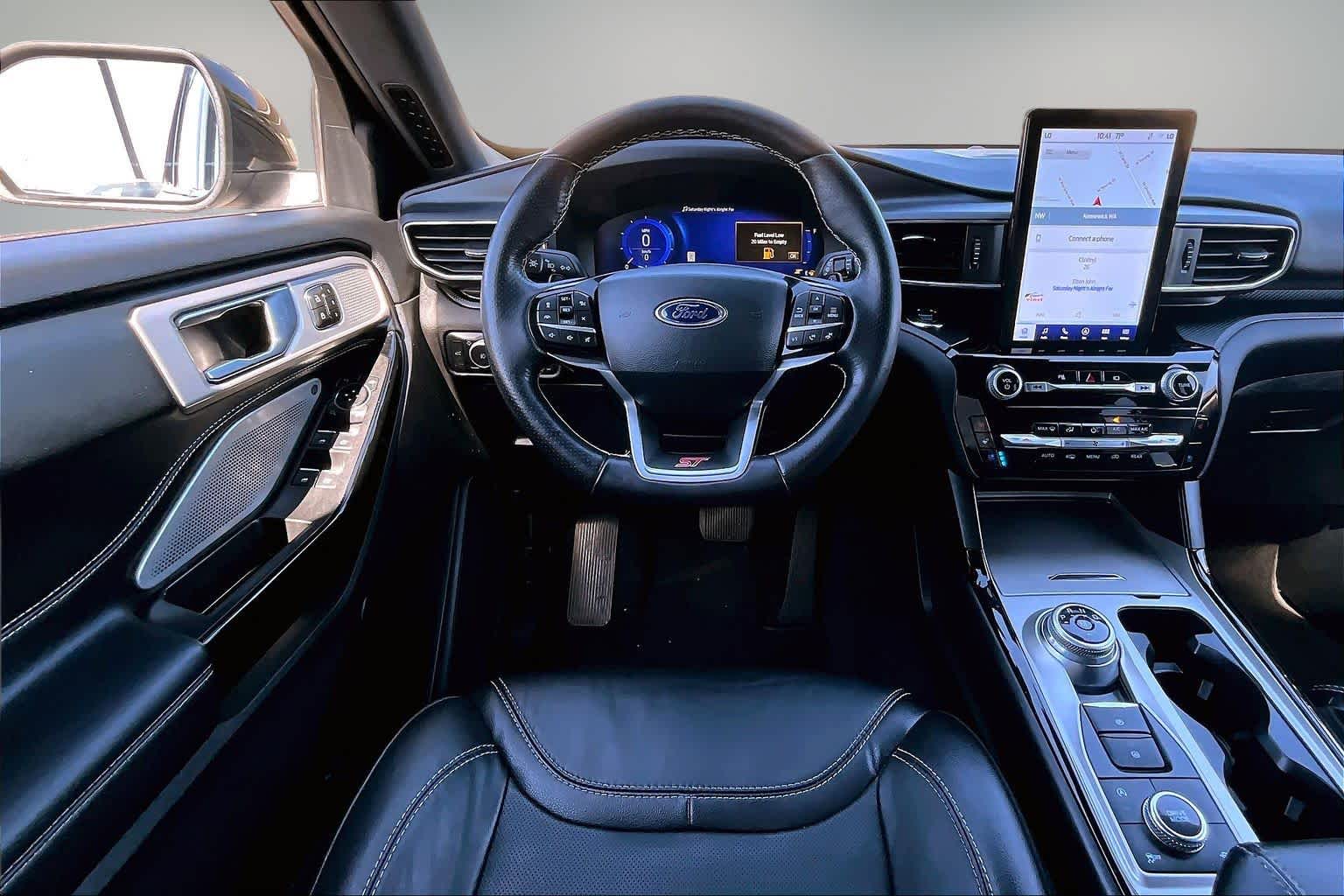 Thumbnail: 2022 Ford Explorer - 14