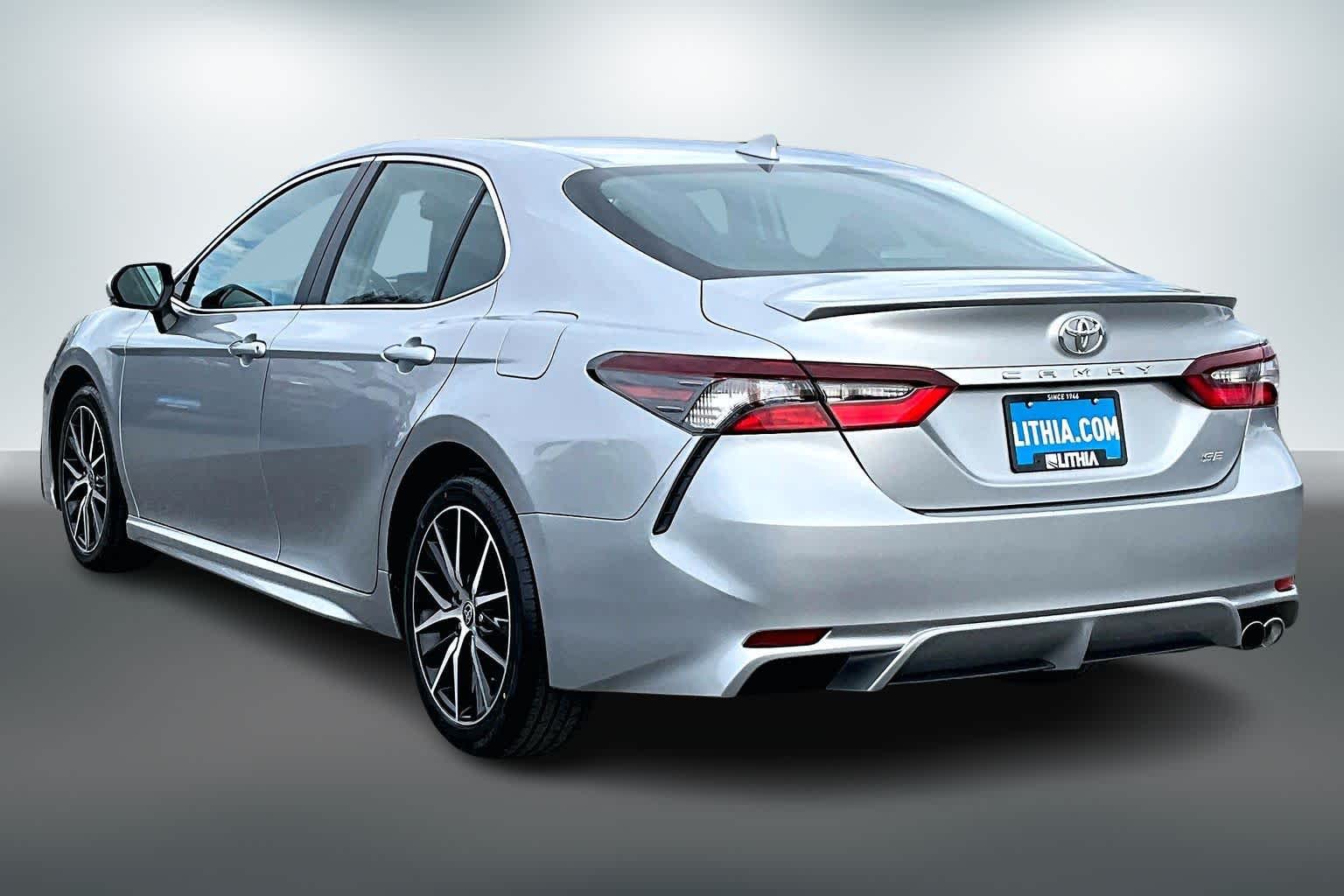 Thumbnail: 2023 Toyota Camry - 4