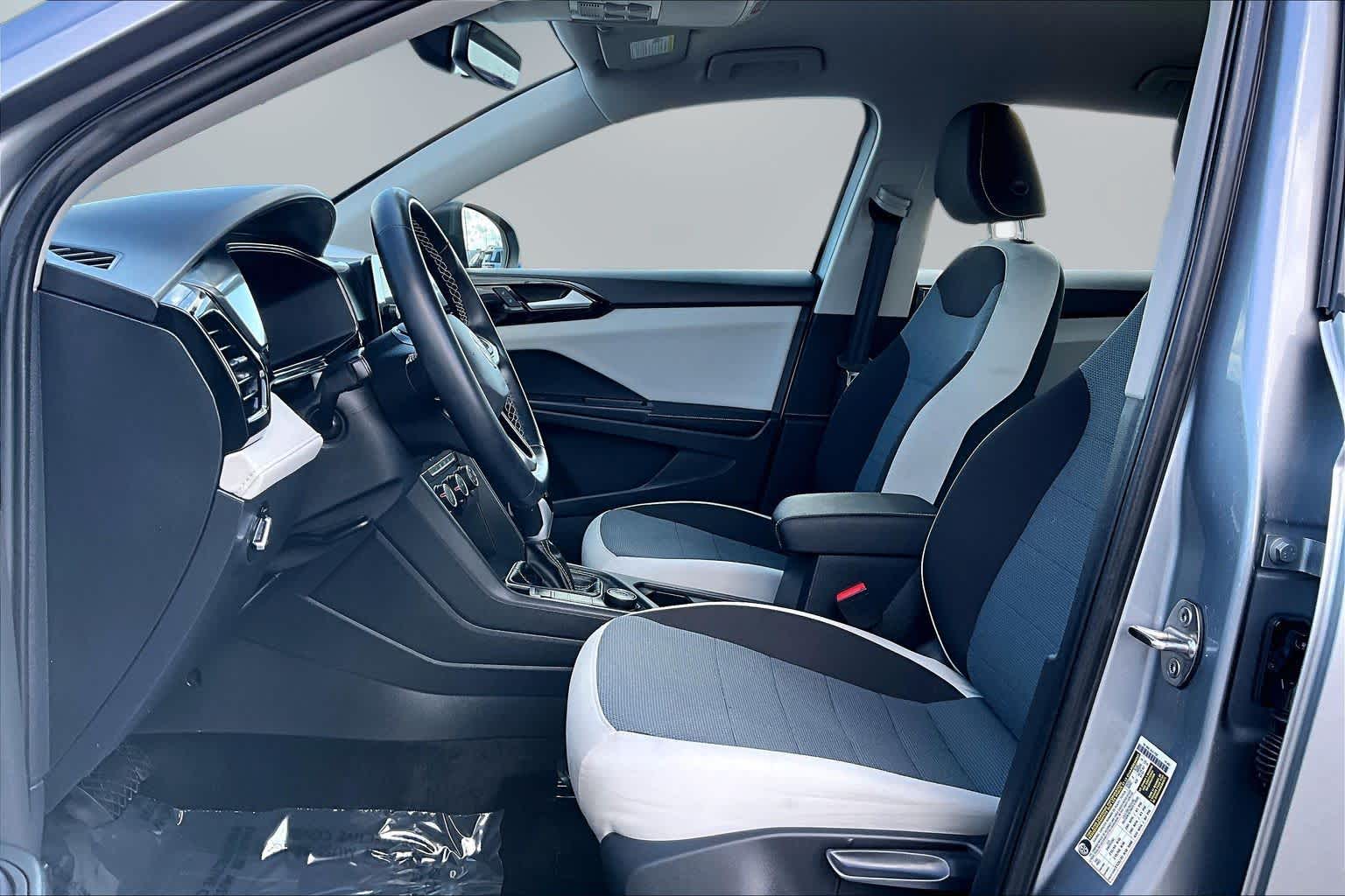 Thumbnail: 2025 Volkswagen Taos - 11